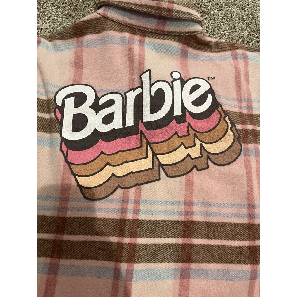 Barbie Movie Pink Plaid Flannel Shacket Button Up Jacket Logo Back Womens Medium - Picture 8 of 8